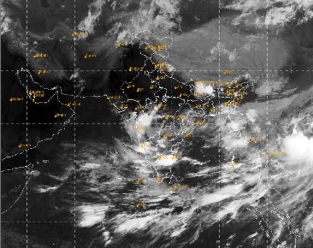भारताच्या वर ढगांची निर्मिती दर्शवणारी उपग्रह प्रतिमा सौजन्य - IMD